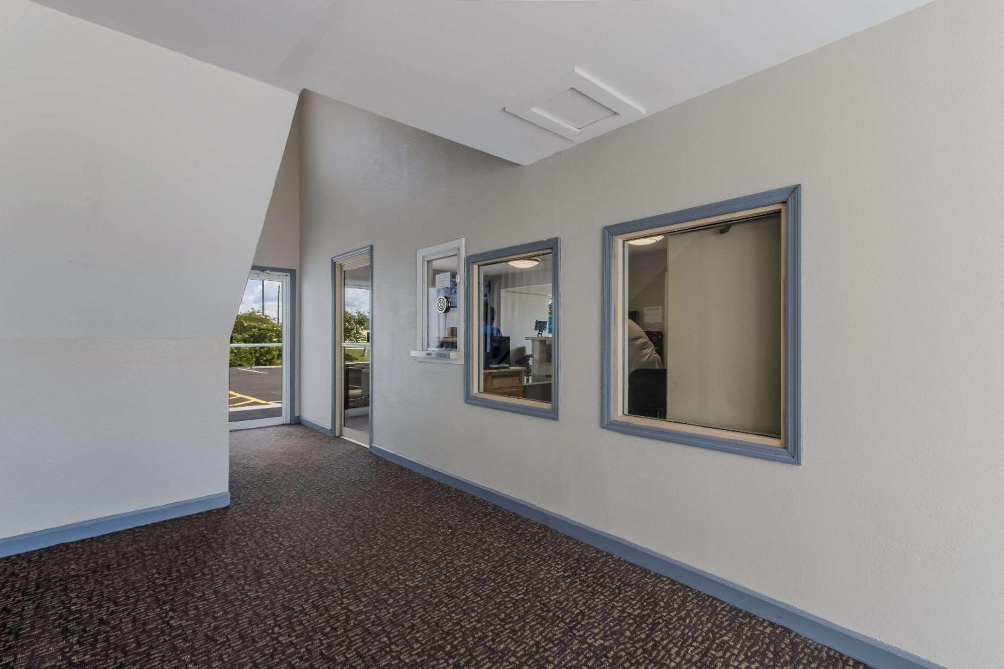 Econo Lodge Cherry Point Havelock Eksteriør bilde