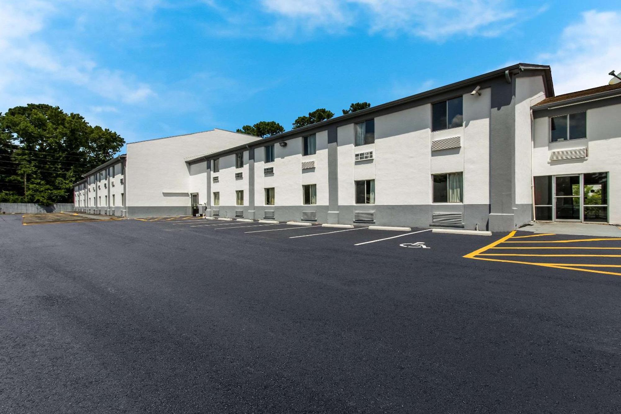 Econo Lodge Cherry Point Havelock Eksteriør bilde