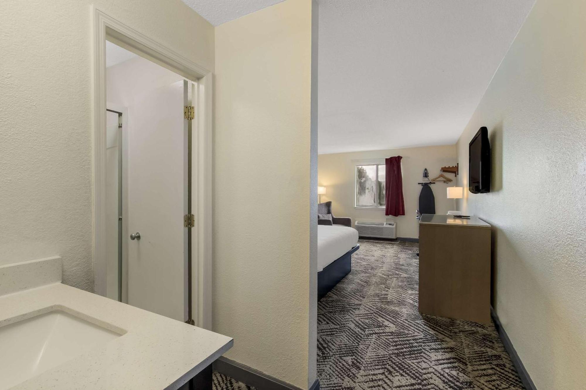 Econo Lodge Cherry Point Havelock Eksteriør bilde