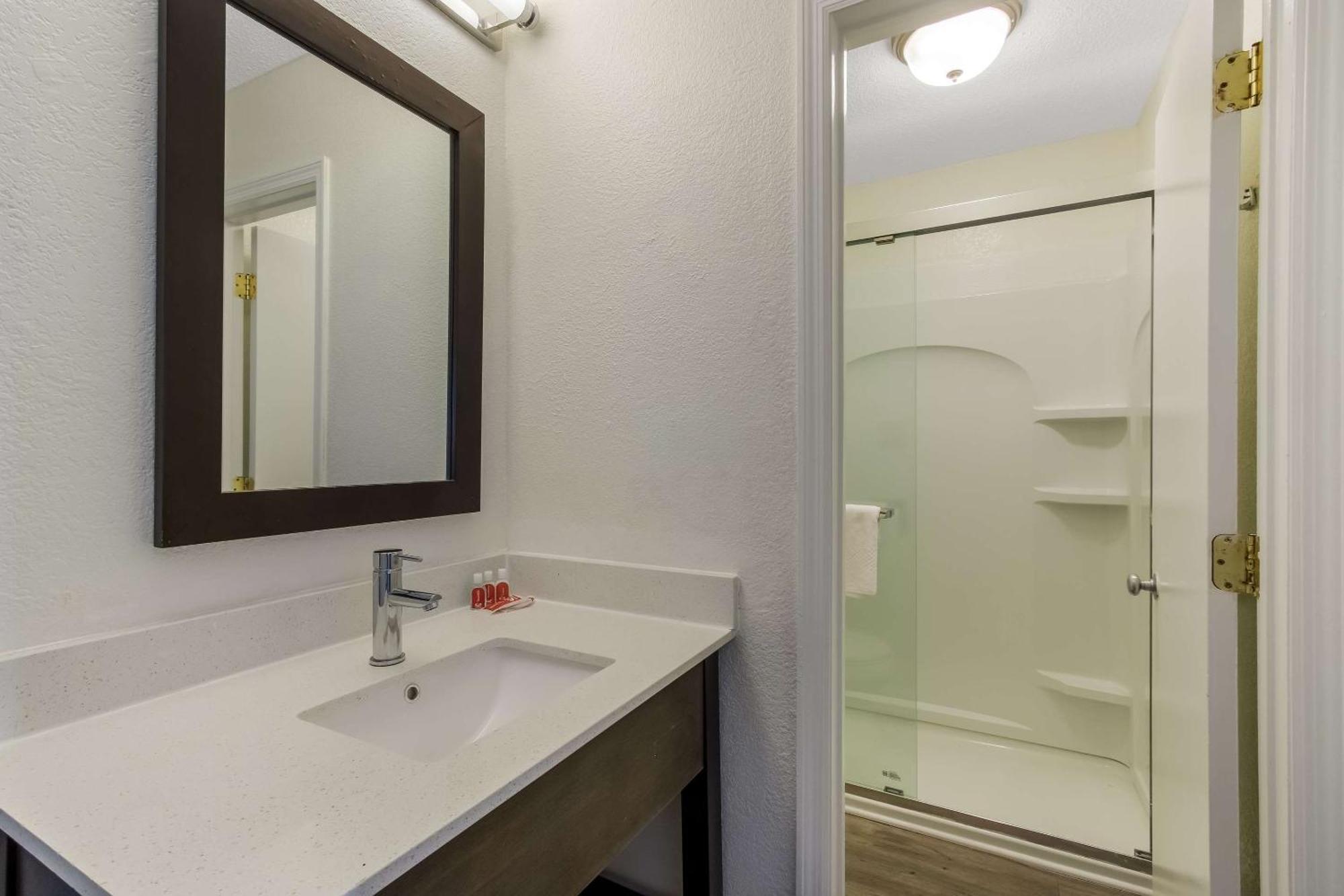 Econo Lodge Cherry Point Havelock Eksteriør bilde
