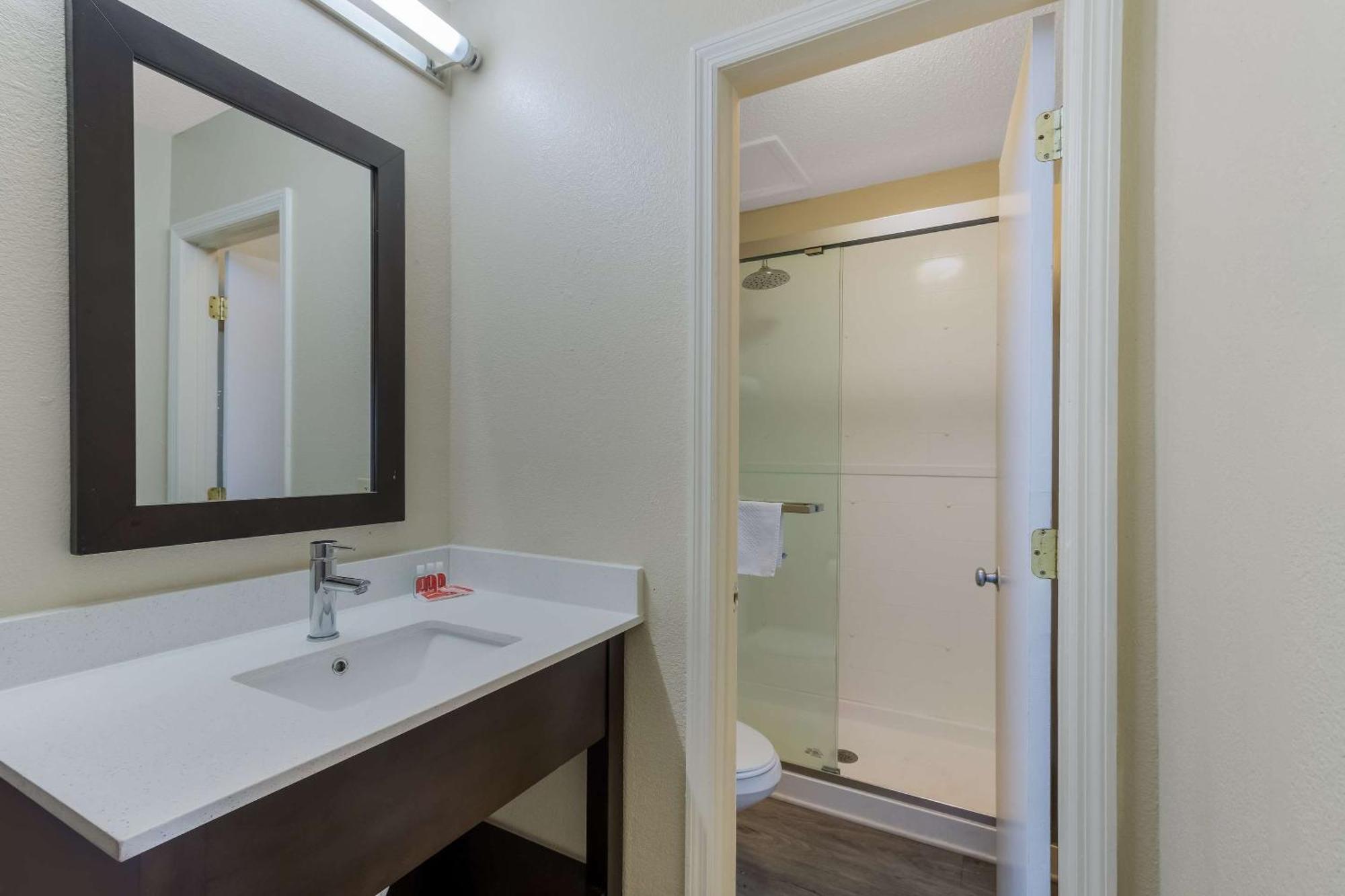 Econo Lodge Cherry Point Havelock Eksteriør bilde