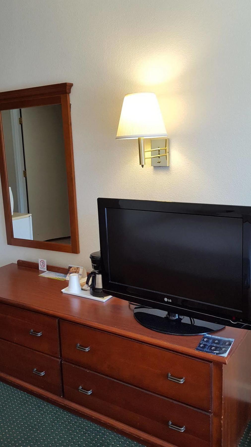 Econo Lodge Cherry Point Havelock Eksteriør bilde